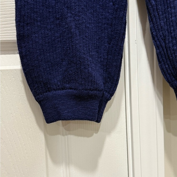 Free People Beach Sweater
Knit Pant size Medium - Picture 4 of 7